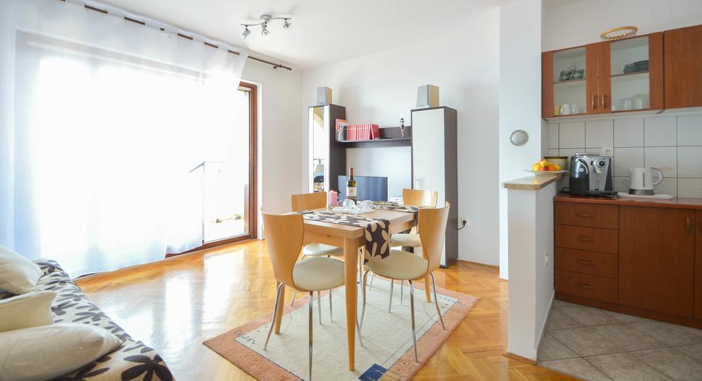 Apartment Natasa 诺维·维诺多尔斯基 客房 照片